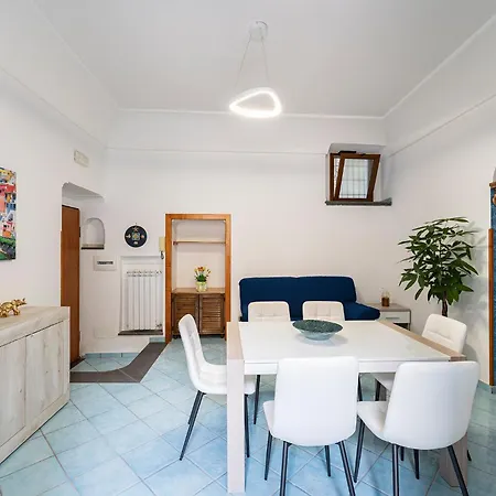 Apartment Ziro House