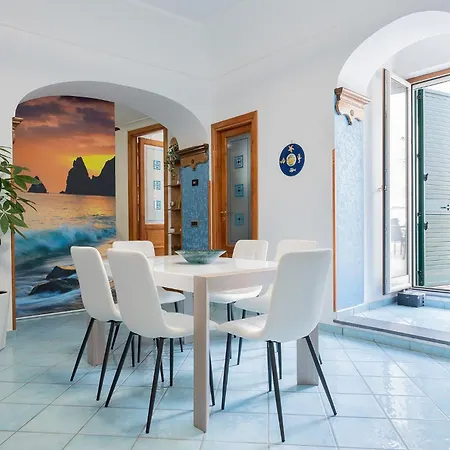 Apartment Ziro House *