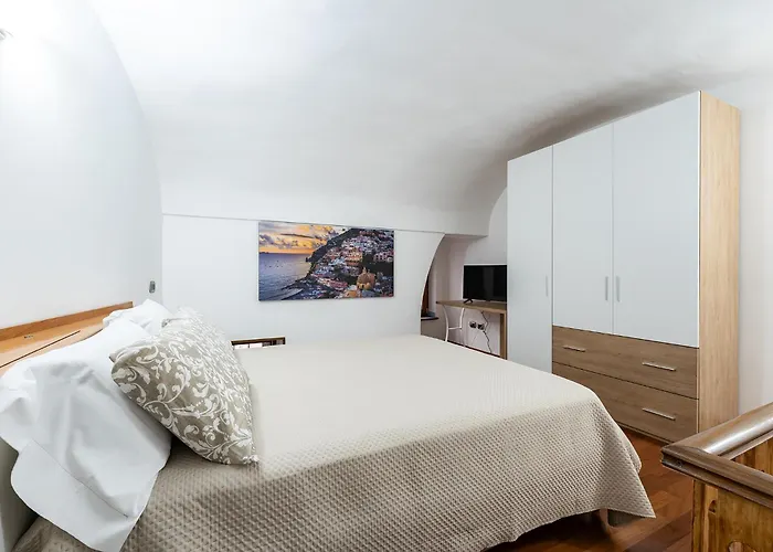 Apartment Ziro House *