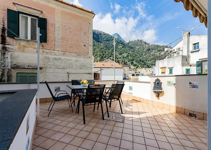 Apartment Ziro House